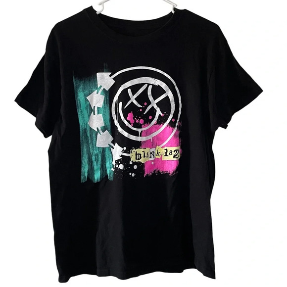 Blink 182 Short Sleeve Black Graphic T-Shirt Men’s Size Large Rock Music Band - Picture 1 of 6
